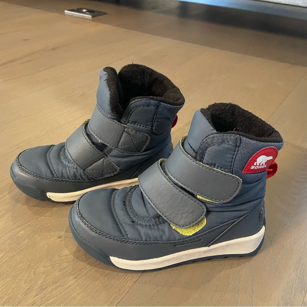 Sorel Boys Whitney Boots Size 10